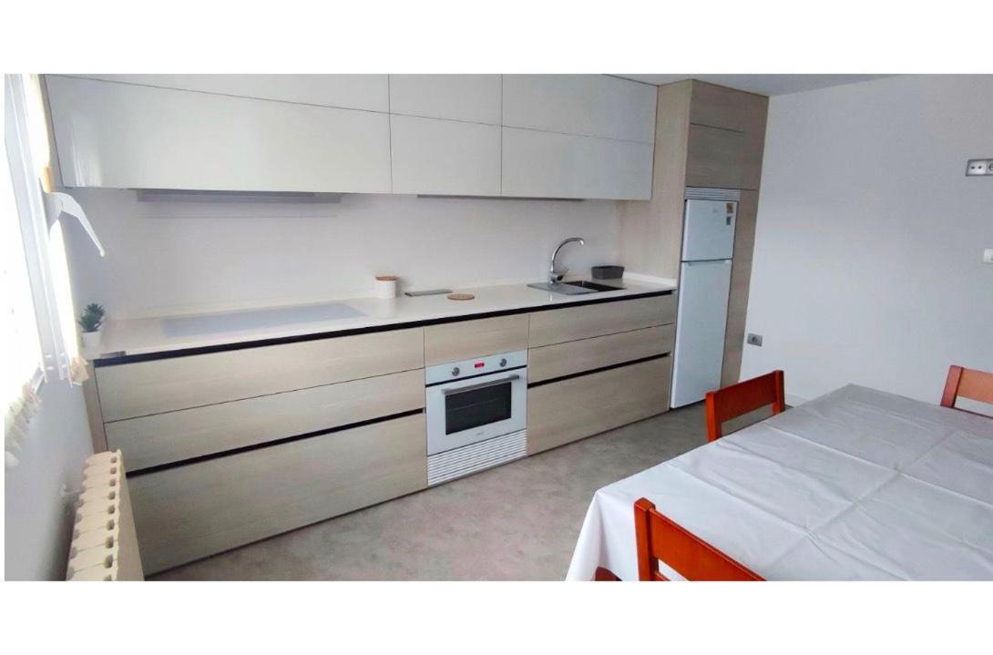 Acogedor Atico Cerca Del Mar By Bebalmy Appartement O Grove Buitenkant foto